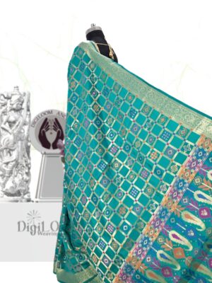 Handloom Patola Silk Saree in Turquoise Colour 2