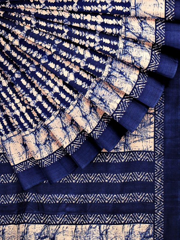 Blue Handloom Moonga Mulberry Silk Saree with Batik Prints - a5